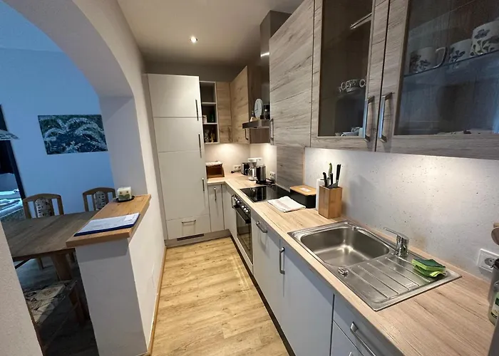 1 Gartenwohnung Apartment *